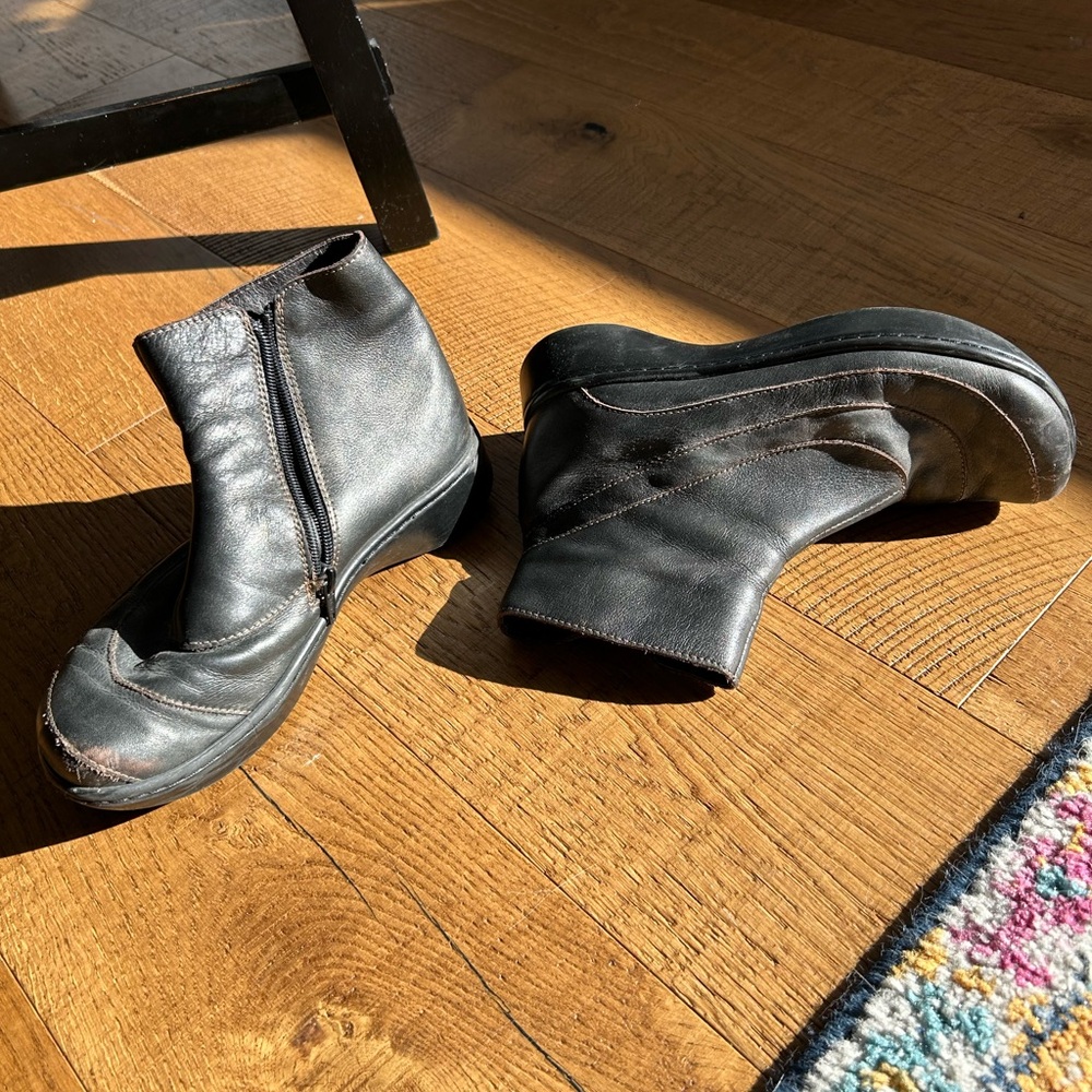 Naot Tellin comfort ankle boots size 7 / 37 EU